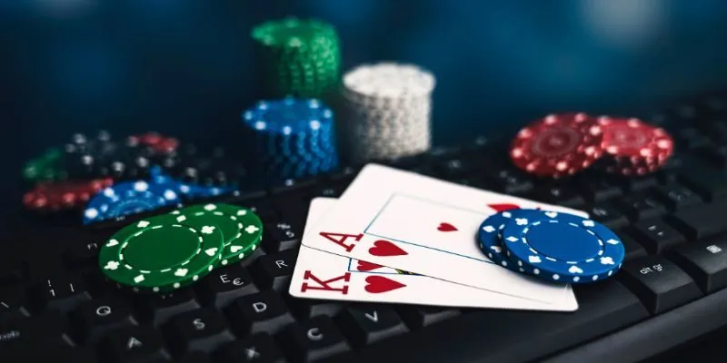 Lý do poker online được ưa chuộng